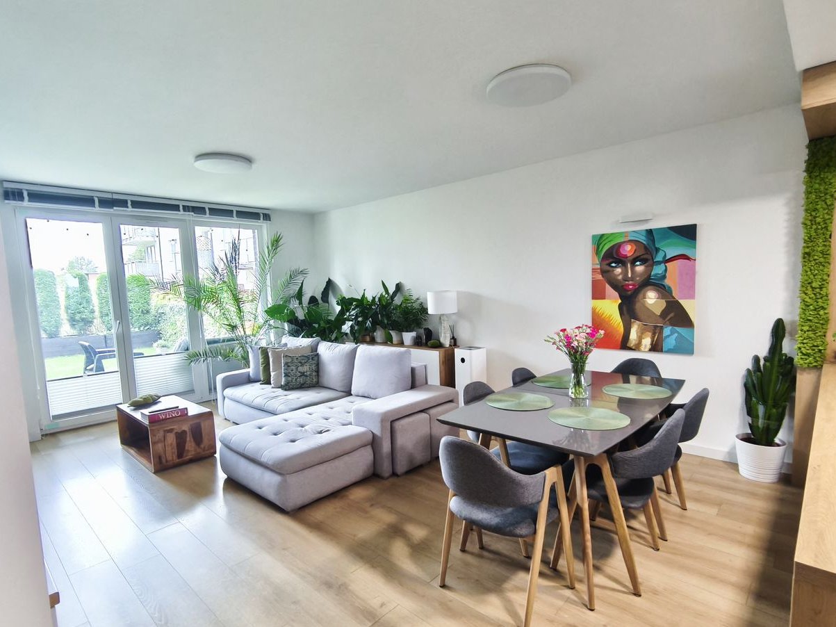 Apartament 4 pokoje / duży salon / 2 ogródki / 2 miejsca parkingowe