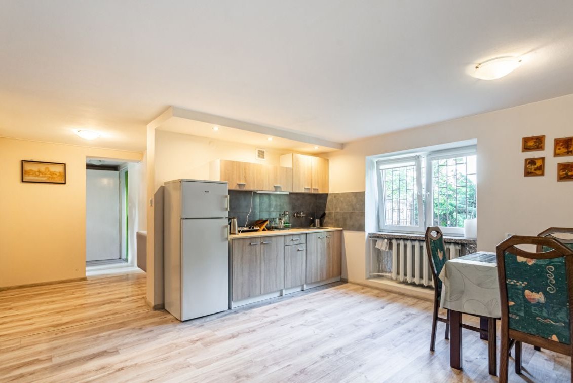 Inwestycyjnie | Fotowoltaika | 11 pokoi | Ogród