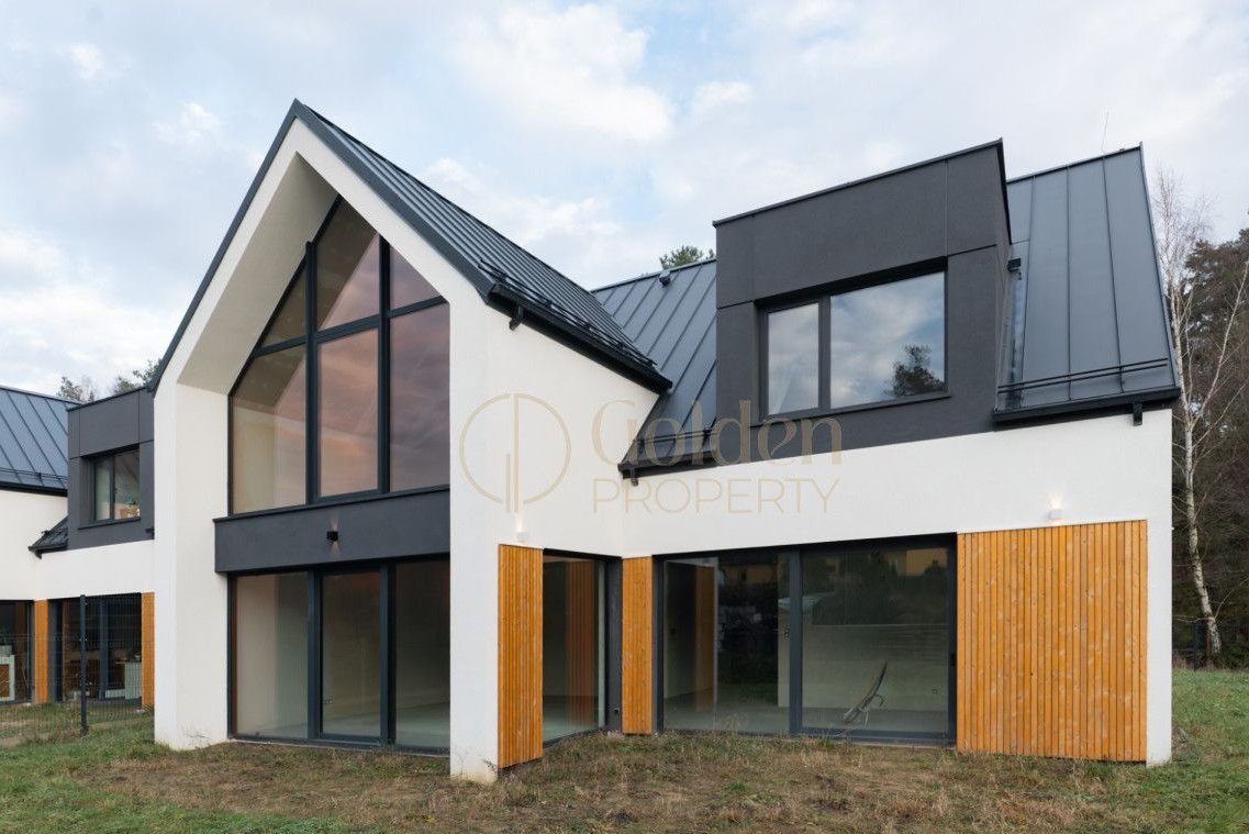 Nowoczesny dom w otoczeniu lasu!