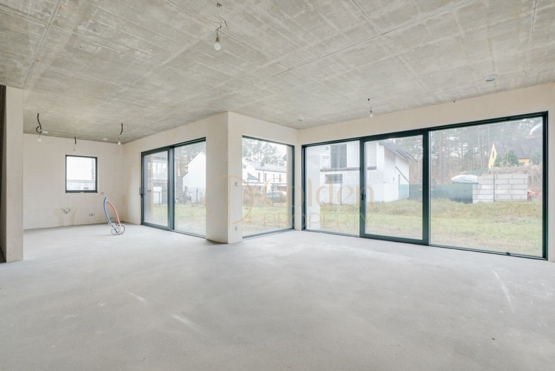 Nowoczesny dom w otoczeniu lasu!