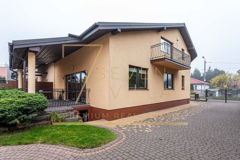 Pruszków-funkcjonalny bliźniak-cisza i komfort