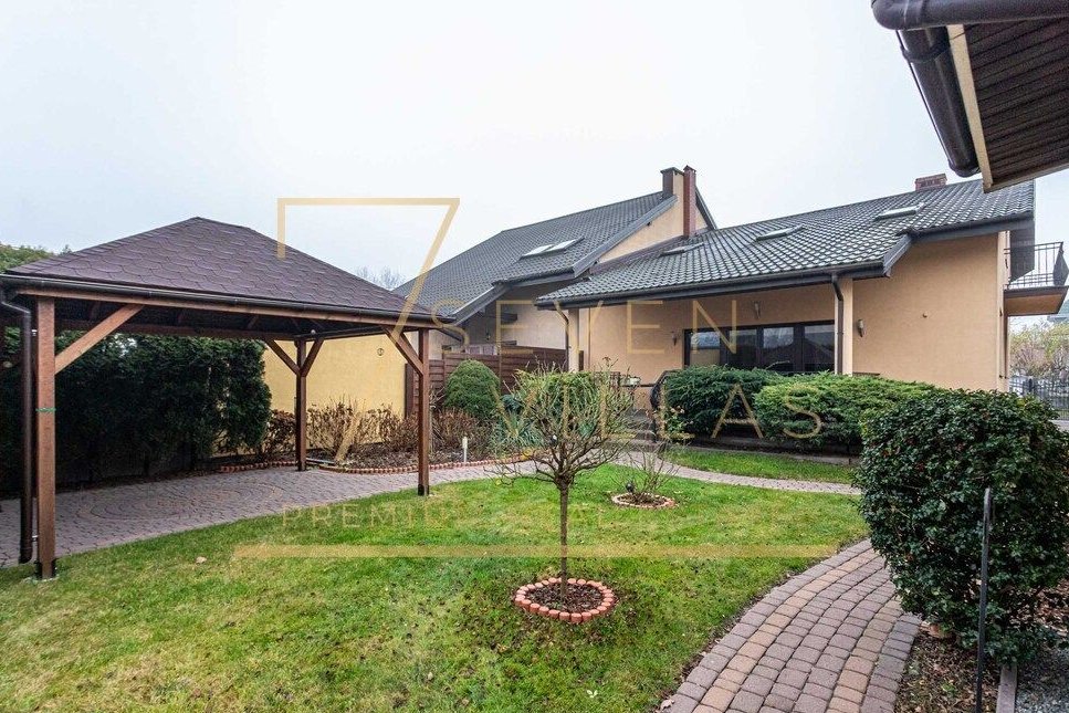 Pruszków-funkcjonalny bliźniak-cisza i komfort