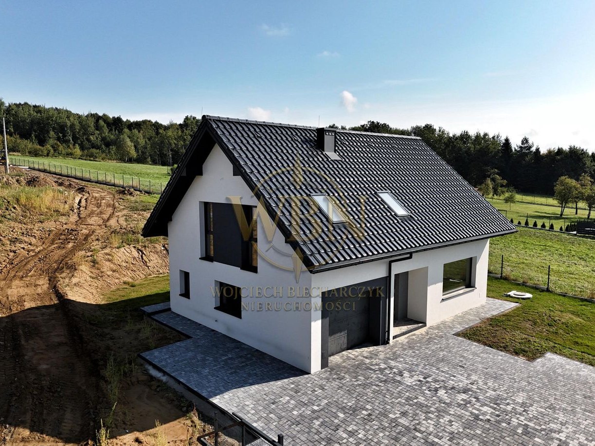 Przestronny Dom, Bardzo Funcjonalny, 4 Sypialnie!