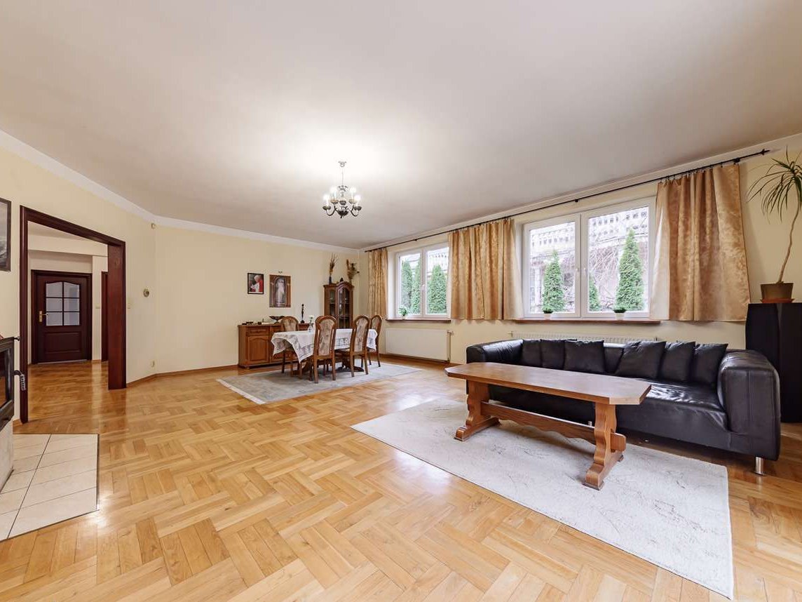 Przestronny dom jednorodzinny – Marki | działka 680 m²