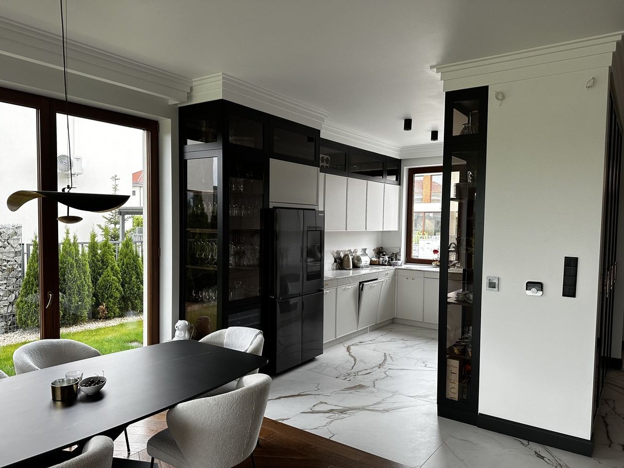 Nowoczesny dom 4-pokojowy z garażem