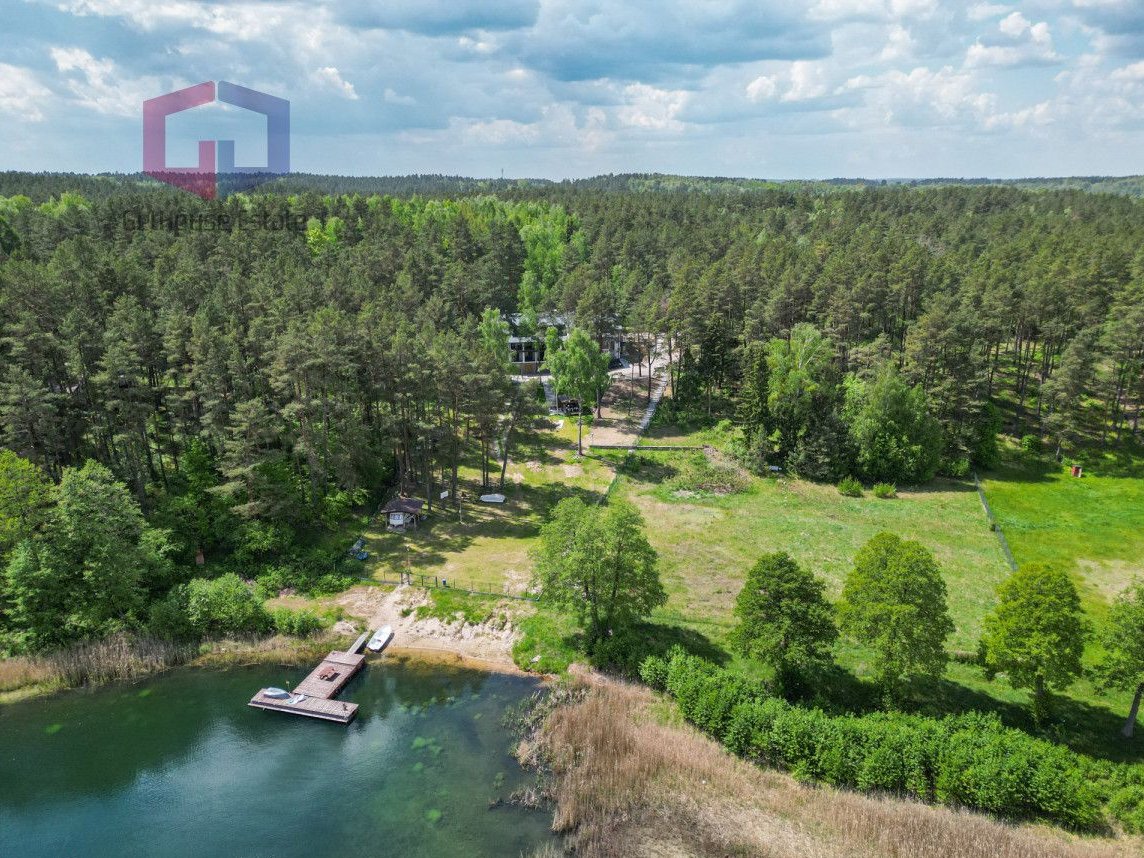 650 m² w lesie z linią brzegową jeziora Świętajno