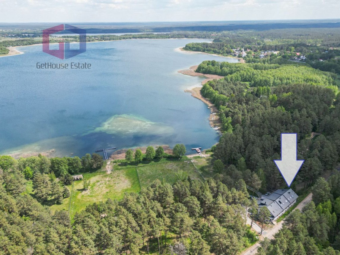 Dom w lesie z własną plażą nad jeziorem Świętajno