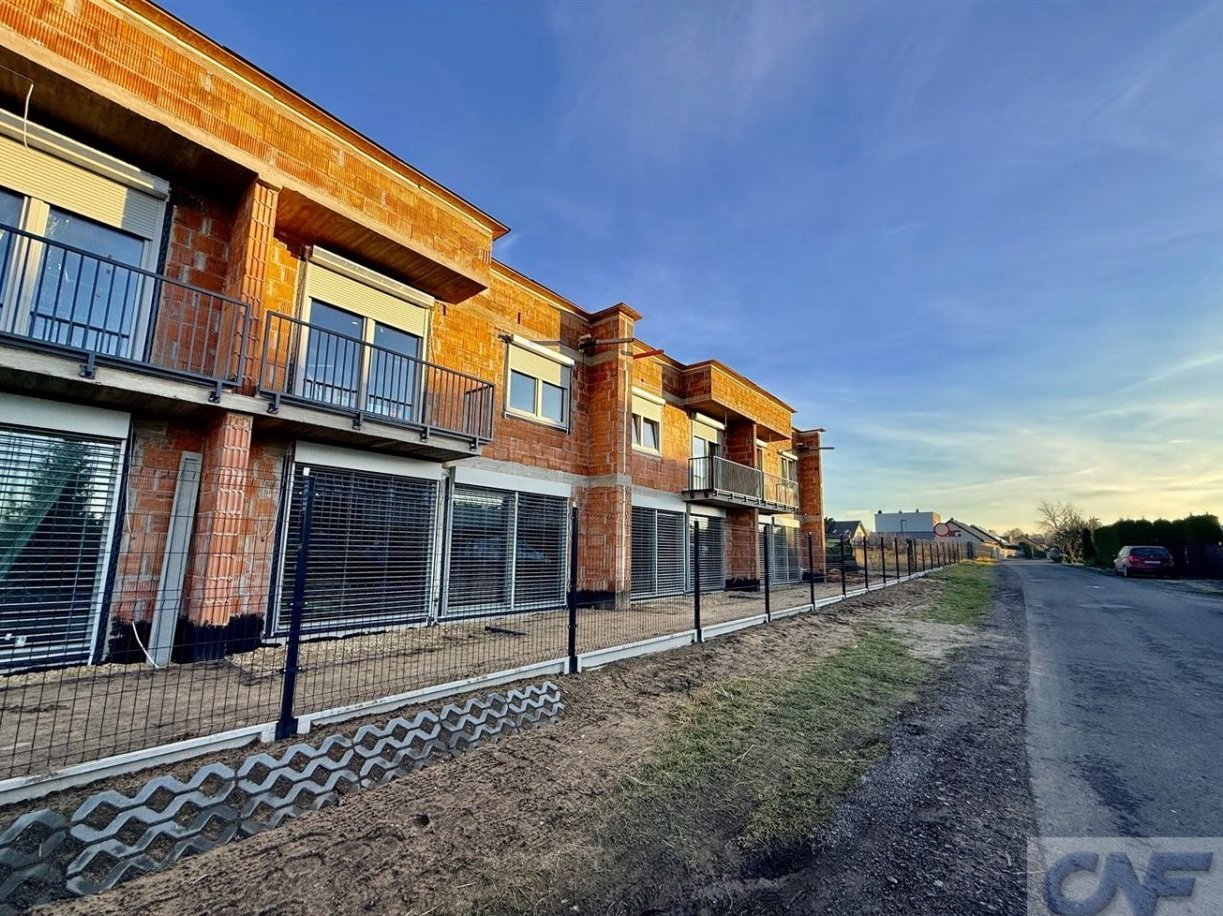 Tychy, Nowy apartament 2 poziomowy, Ogródek, Garaż