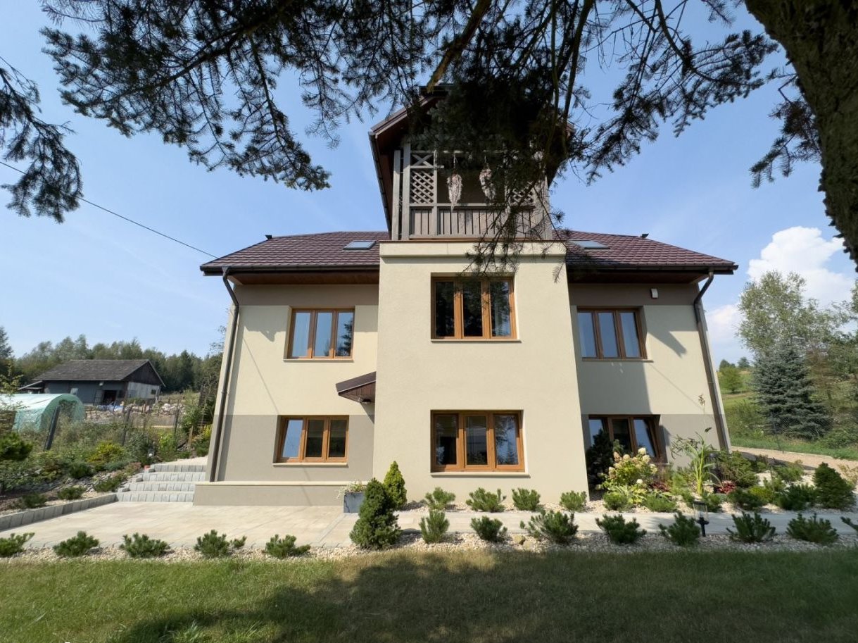 Dom 3 Piętra - 230 M2 - Działka 12 Arów - Zarzyce