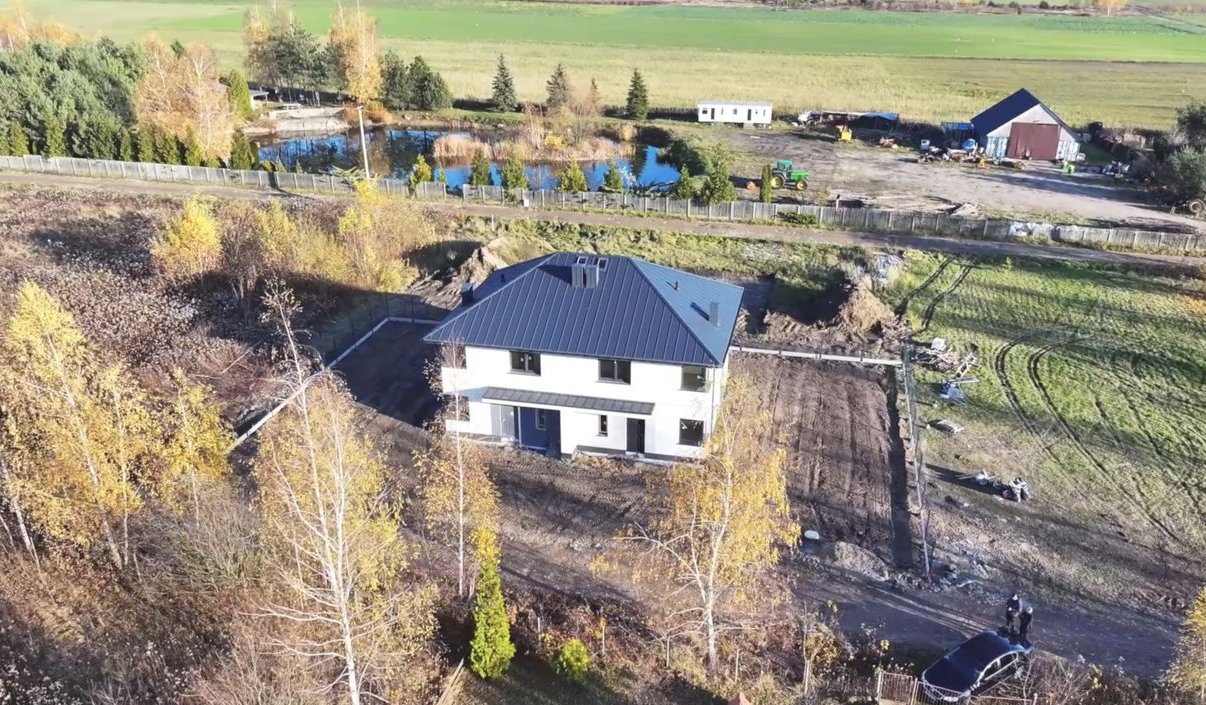 NOWOCZESNY DOM w zabudowie bliźniaczej w Izbicy