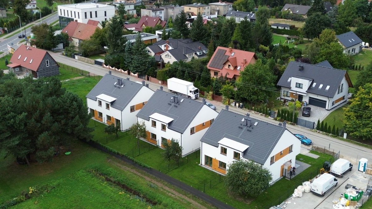 Gotowy do odbioru dom jednorodzinny 117m2 Wrocław Narciarska, ogród