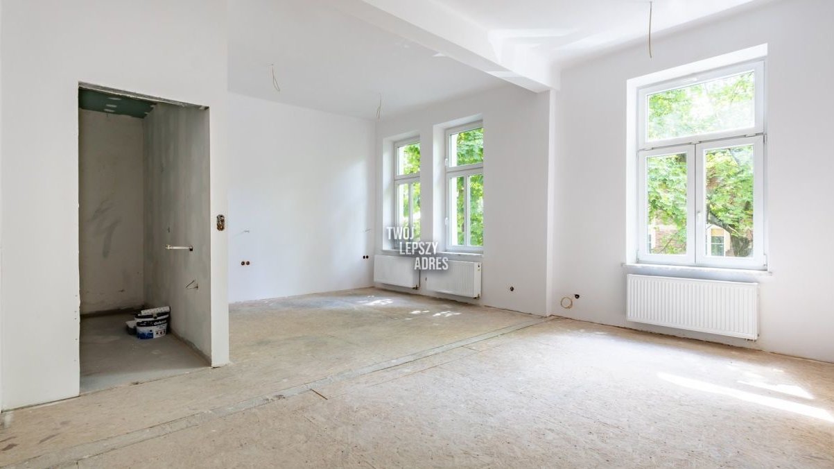 Zamieszkaj w nowej kamienicy z widokiem na zieleń