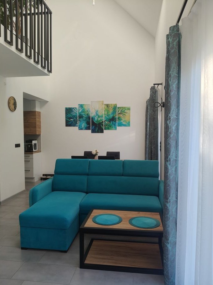 Dom gotowy do zamieszkania z garażem i ogrodem dobry dojazd do Krakowa