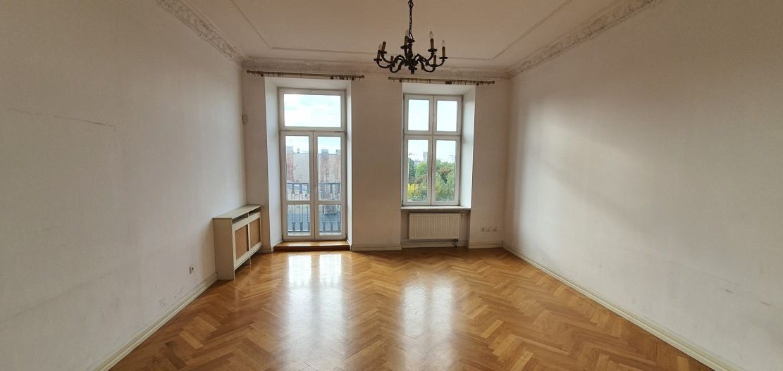 mieszkanie w stylu paryskim