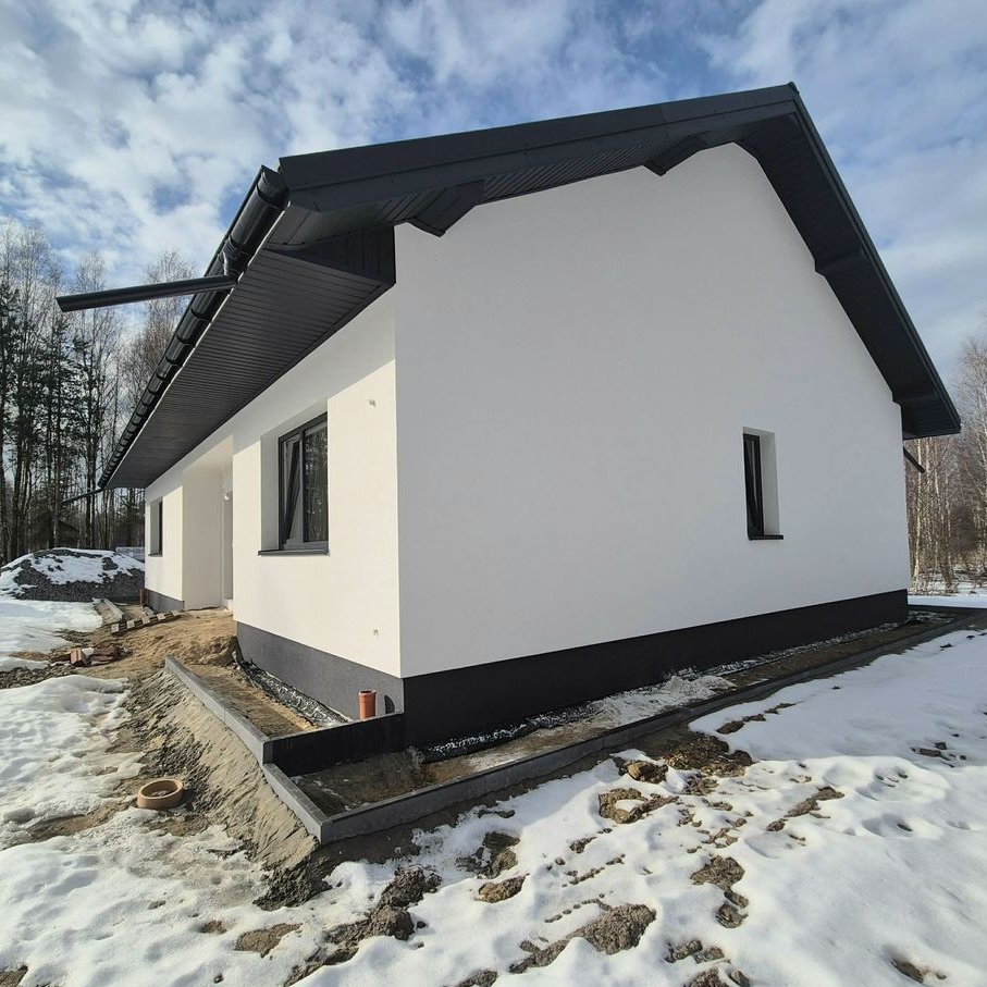 Dom w stanie deweloperskim- Huta Komorowska, 650 000 złotych.