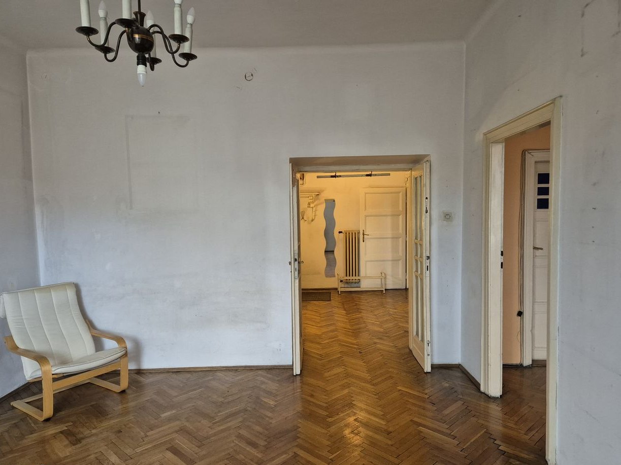 Mieszkanie do remontu Plac Kossaka - sprzedaż bezpośrednia