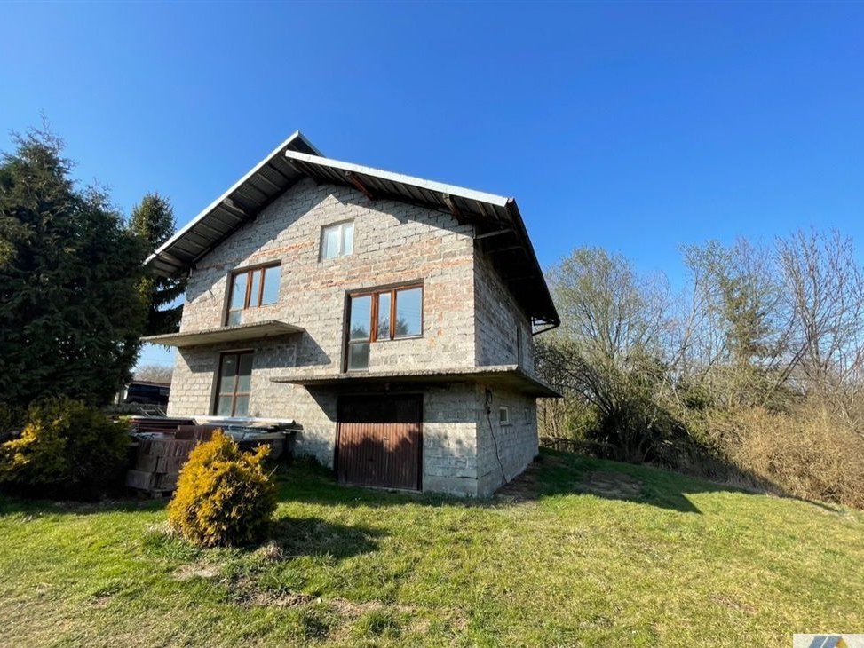 Dom z ogrodem pod Krakowem, na działce 7,7a