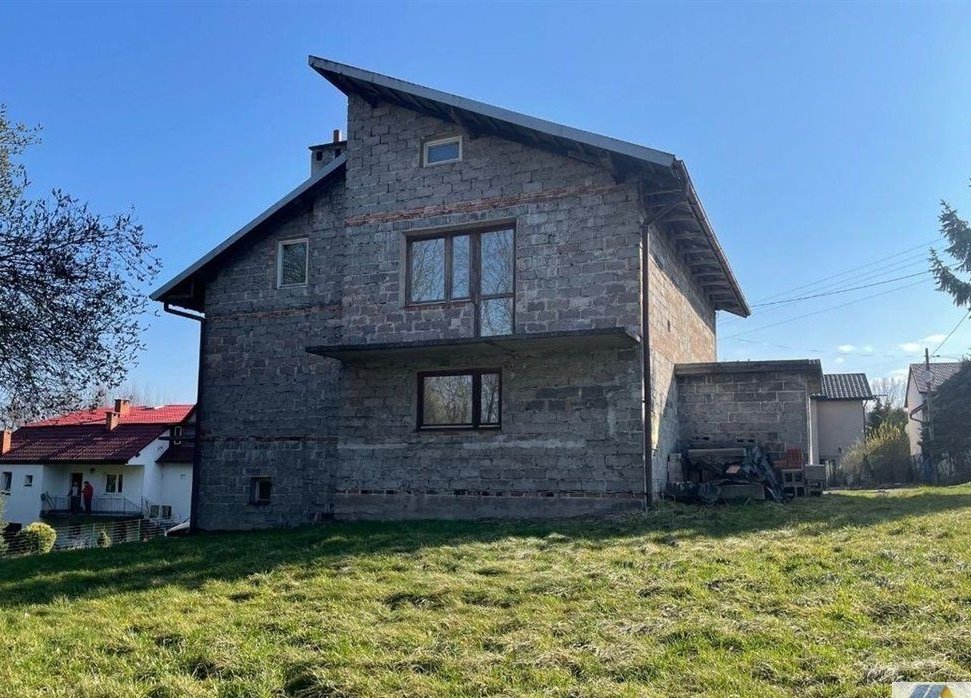 Dom z ogrodem pod Krakowem, na działce 7,7a