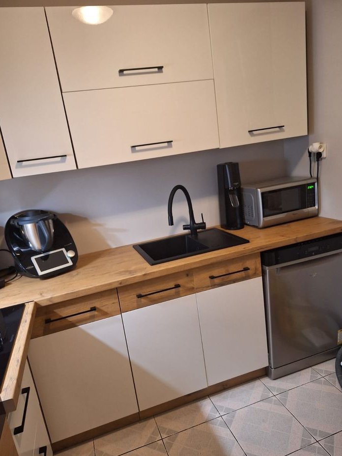 Przestronne 3-pokojowe mieszkanie z balkonem