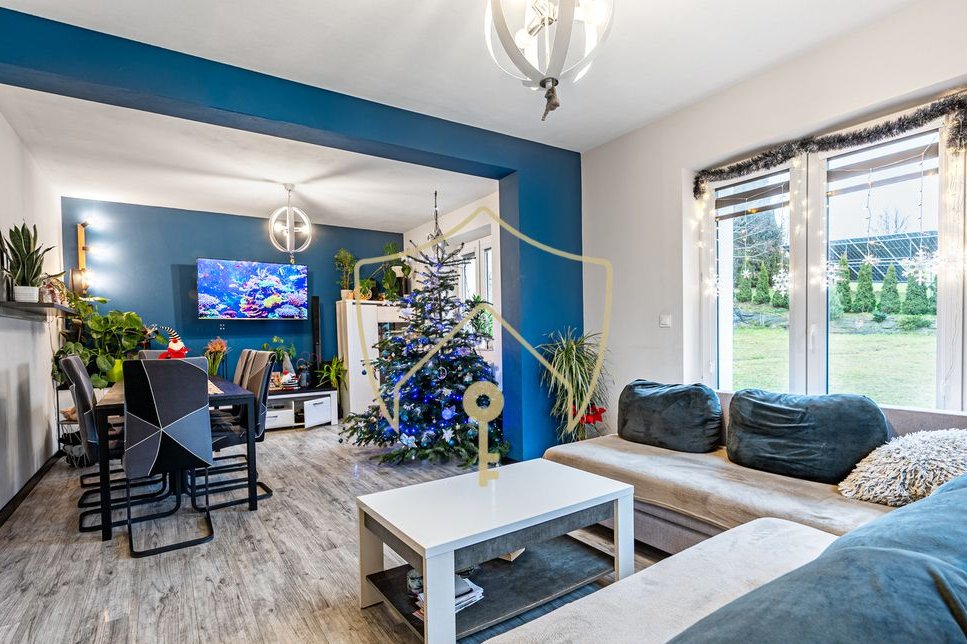 Dom z budynkiem gospodarczym na dużej działce