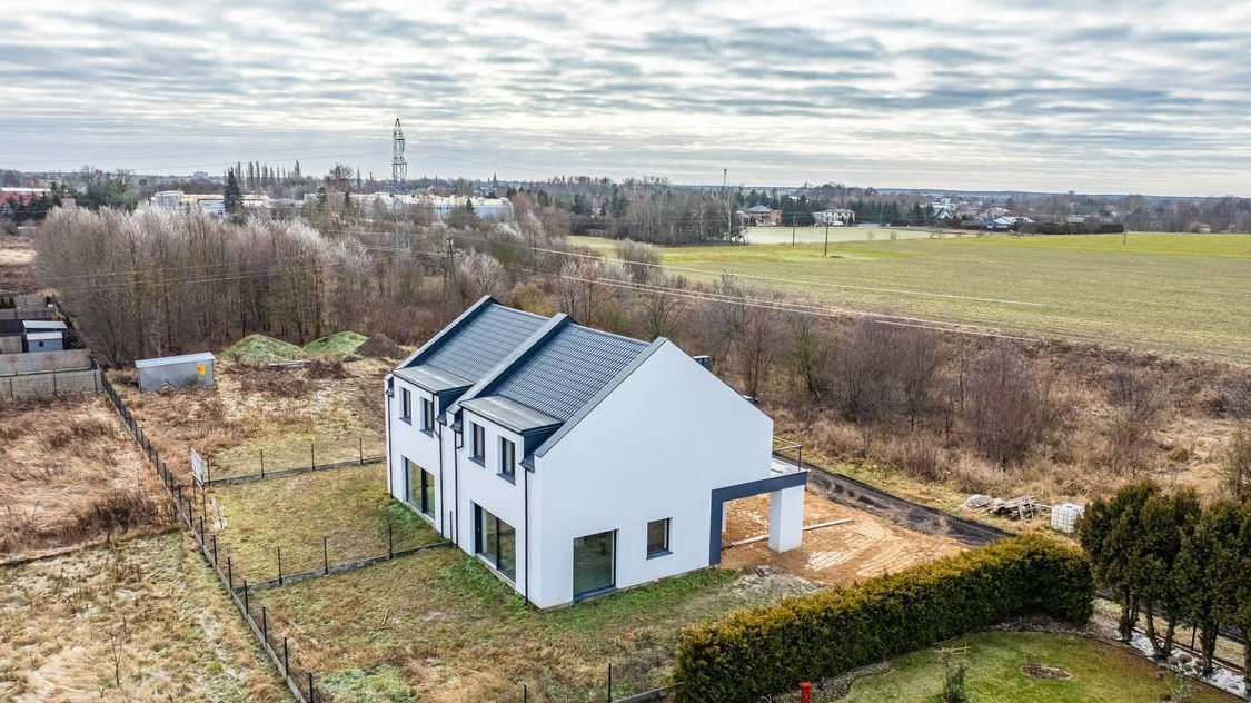 NOWY BLIŹNIAK I DUŻE PRZESZKLENIA I TARAS - Zduńska Wola, Opiesin