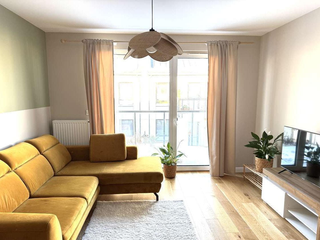 Słoneczne mieszkanie dwupoziomowe blisko morza, dwa miejsca parkingowe