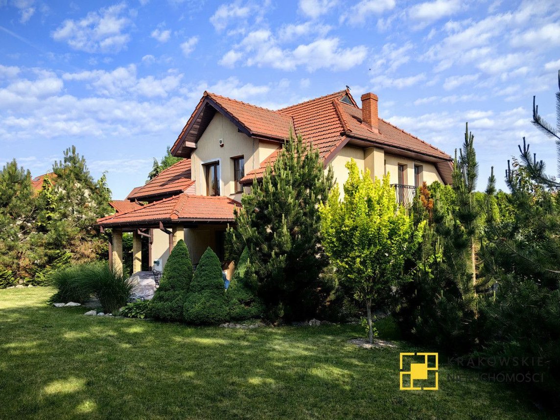 Przestronny Dom Z Potencjałem 260m2 W Pychowicach