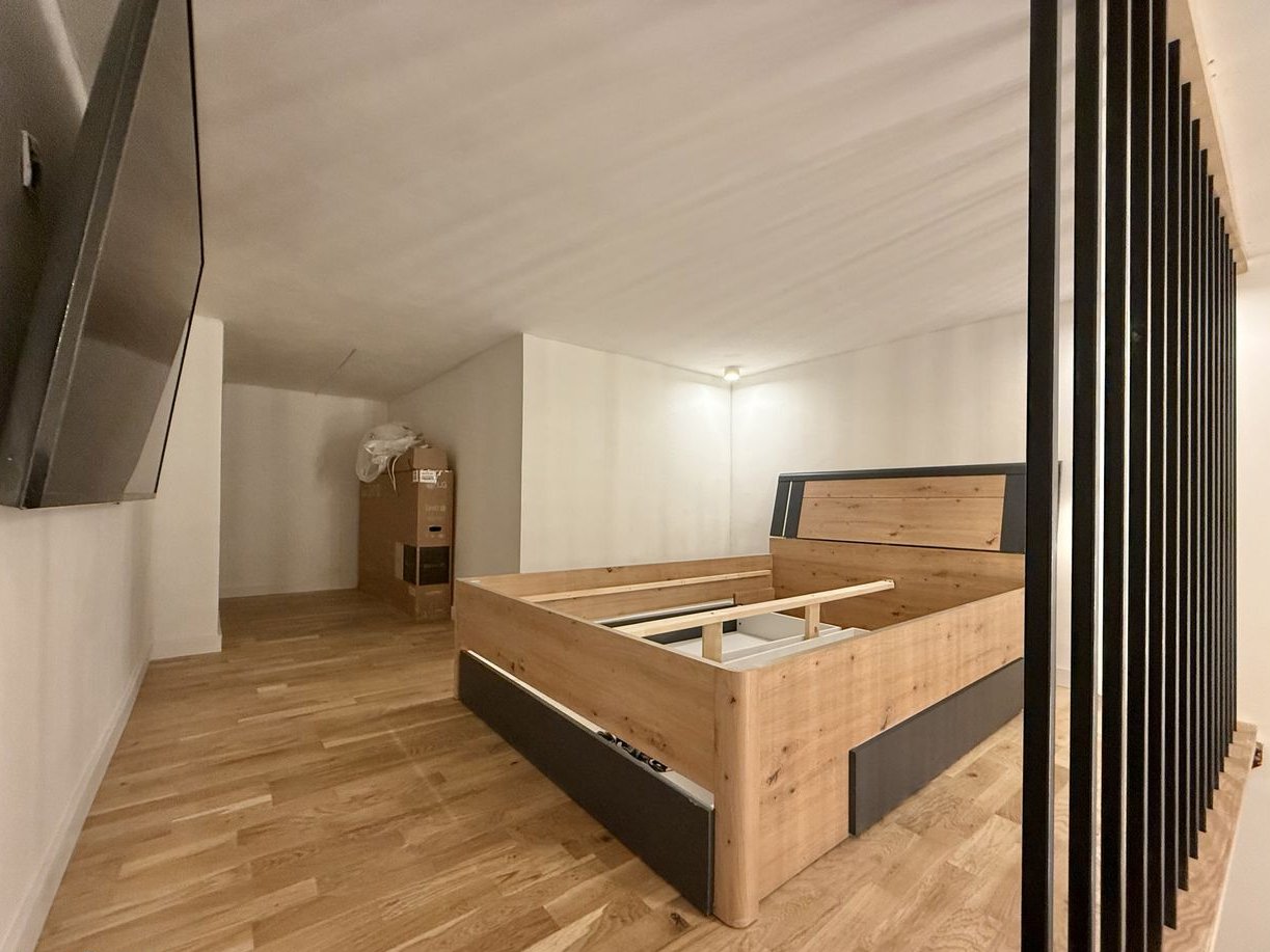 BEZPOŚREDNIO Kawalerka z antresolą, dojazd 13 min do Dworca Głównego