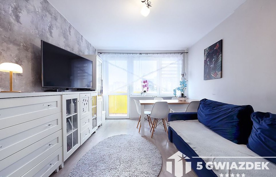 3 pokoje • balkon• II piętro • super lokalizacja