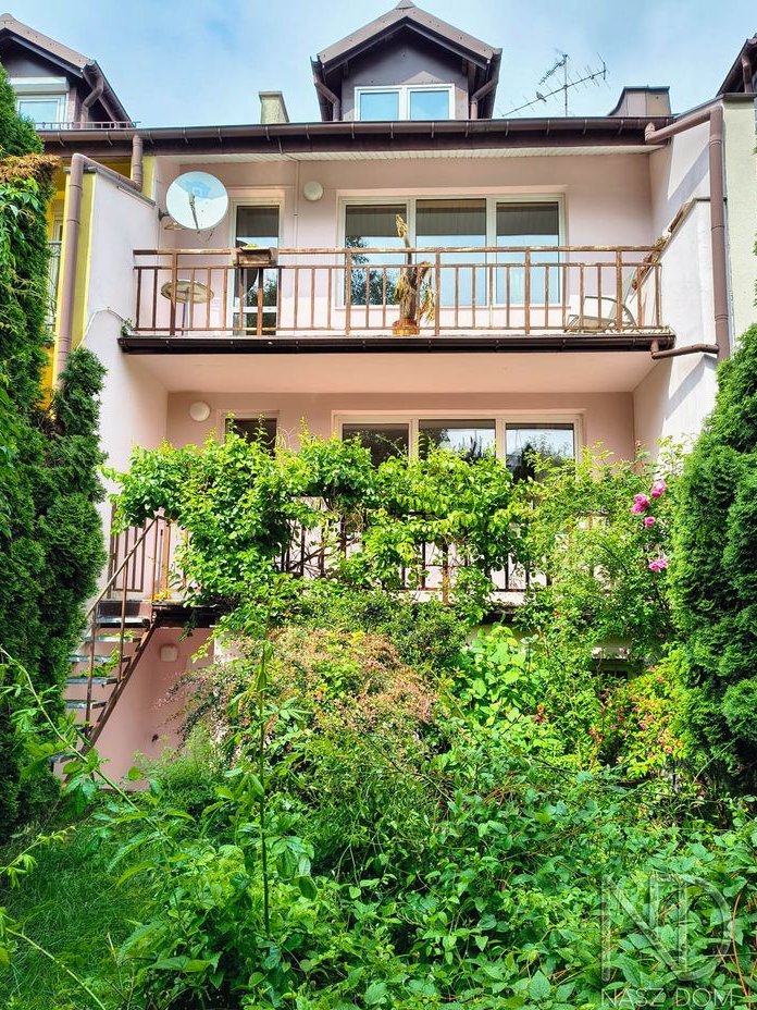 Dom na Dębowej - przestronny i wygodny w spokojnej okolicy