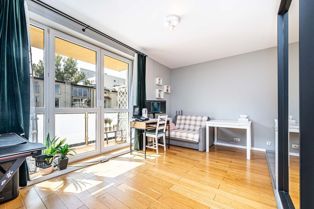 WIDNE I CICHE TUŻ PRZY PARKU! DUŻY BALKON!