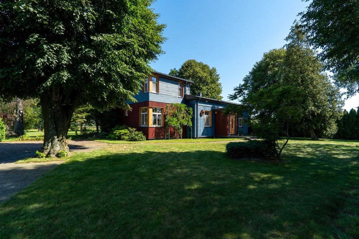 Dom marzeń z dużą działką obok zalewu w Czarnocinie