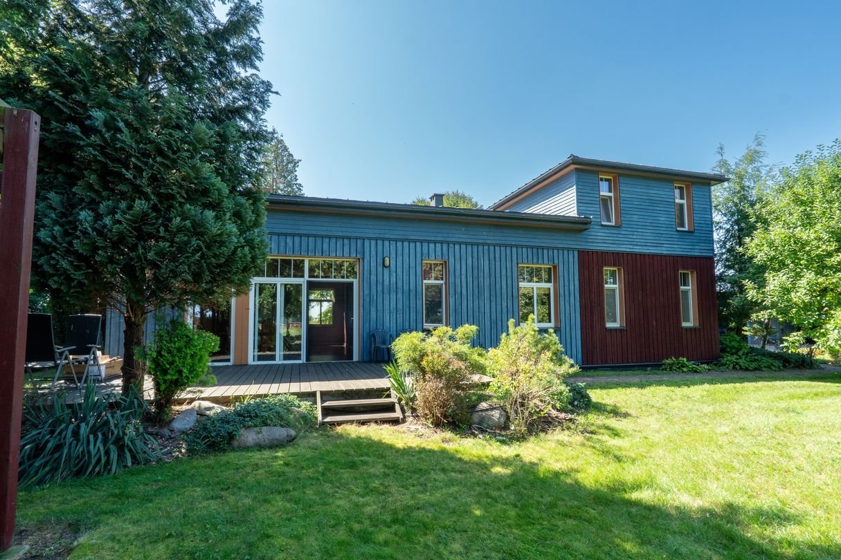 Dom marzeń z dużą działką obok zalewu w Czarnocinie