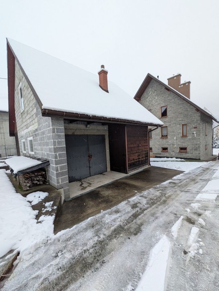 Przestronny dom na działce 14 ar