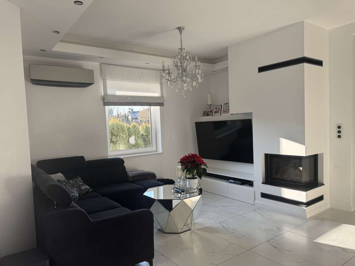 Nowoczesny dom z wyposażeniem i dużym ogrodem Mierzyn