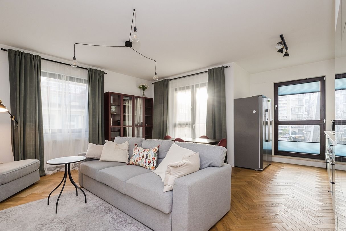 Metro, komórka, II linia zabudowy - okolice Ronda Daszyńskiego