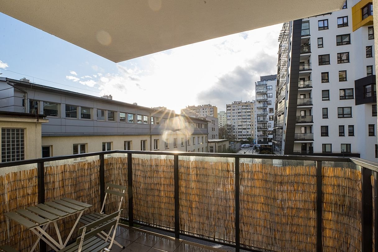 Metro, komórka, II linia zabudowy - okolice Ronda Daszyńskiego