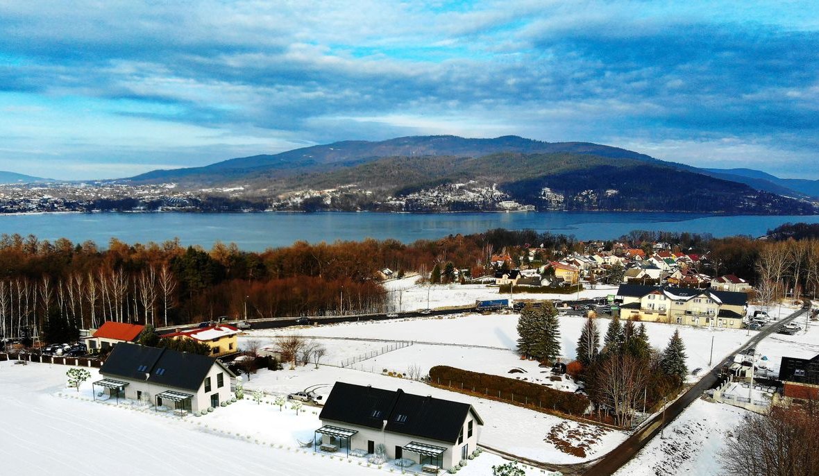 Dom dla rodziny, z widokiem na góry, blisko jeziora żywieckiego. Nowy!