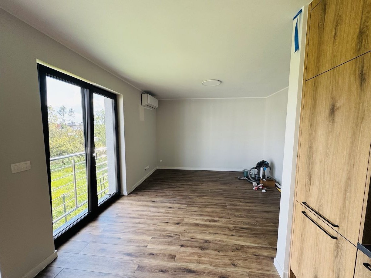 Nowe, wykończone pod klucz, dwa miejsca parkingowe-centrum