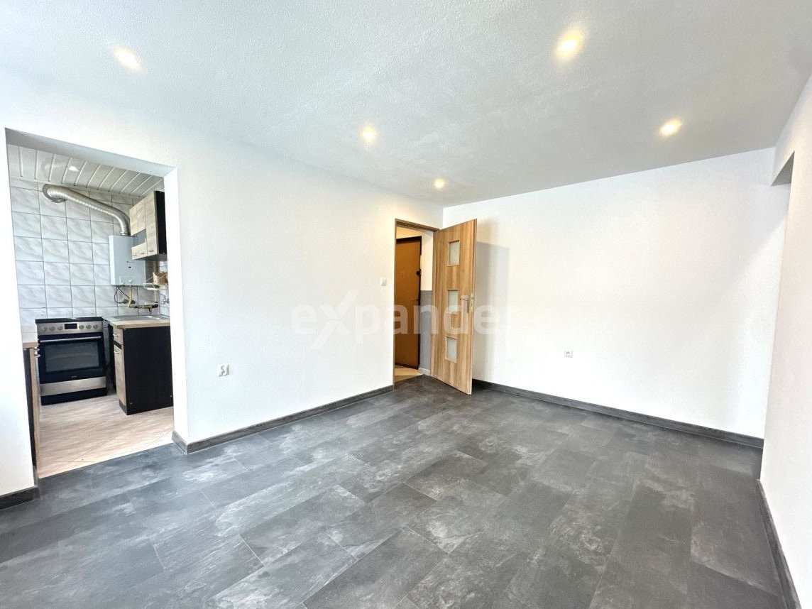 Mieszkanie 2 pokojowe, parter. ul. Wyzwolenia