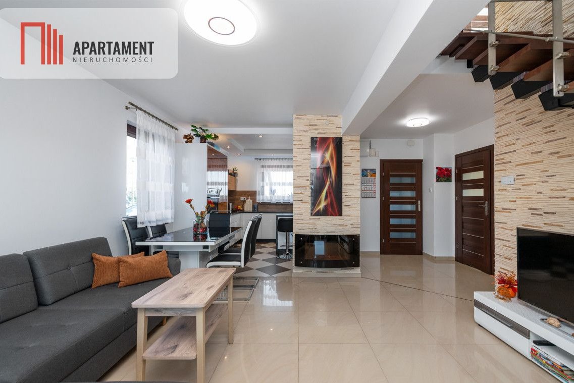 Zadbany dom wolnostojący z dużym ogrodem!