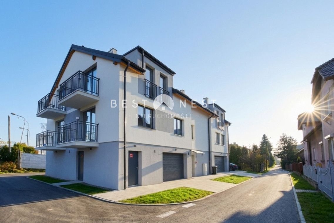 Gotowe trzypokojowe mieszkanie z dużym garażem