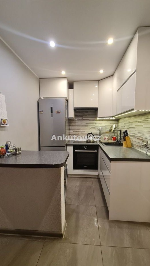 Centrum - 3 pokojowe z balkonem - po remoncie