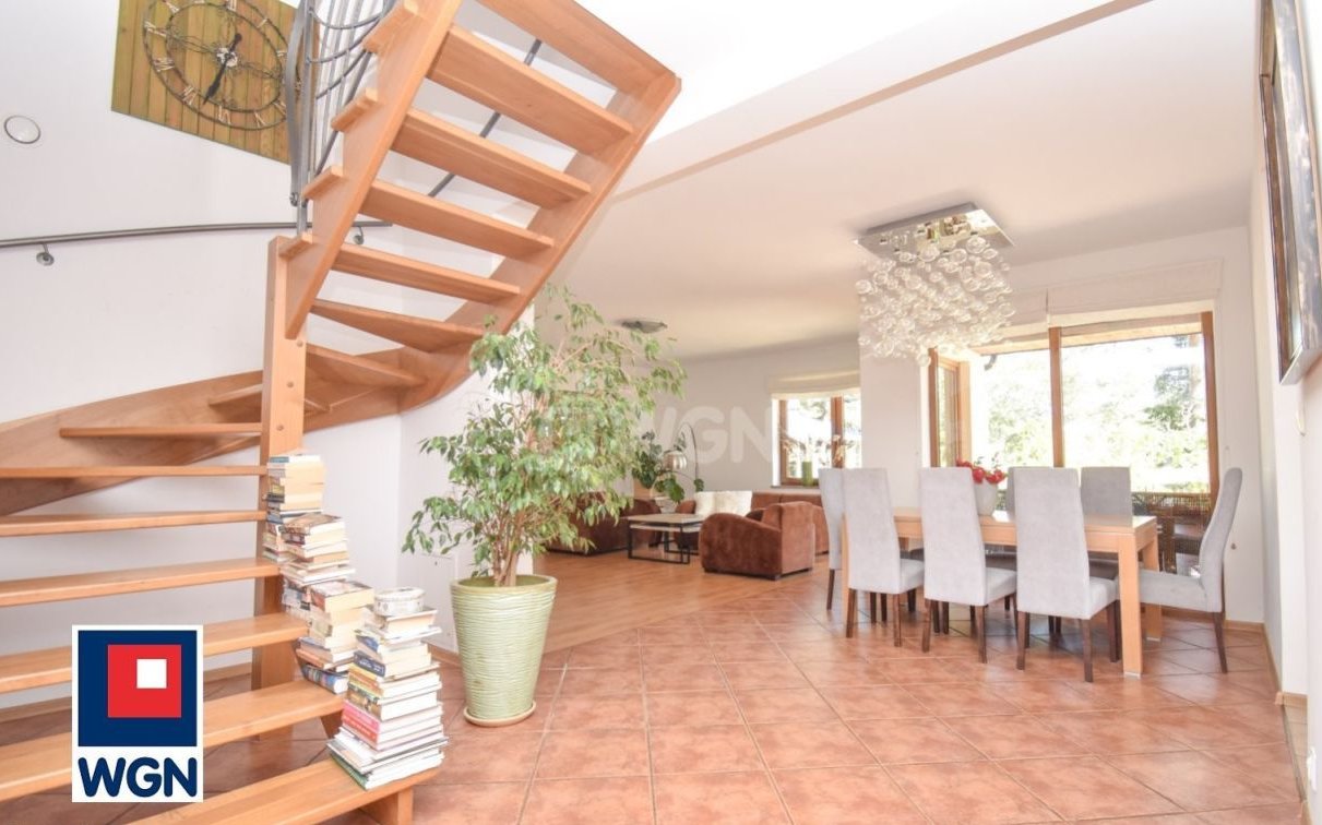 Posiadłość z budynkiem wczasowym w miejscowości Nadmorskiej!