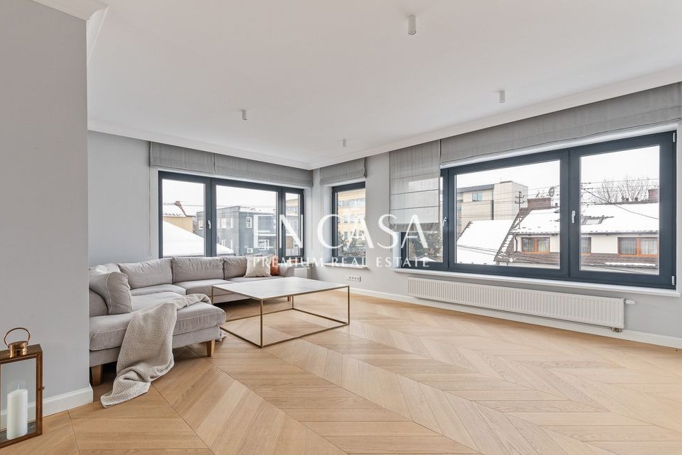 Nowoczesny dom na sprzedaż na Starym Wilanowie