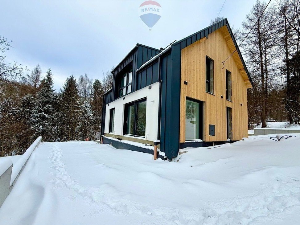 Nowoczesny dom w stylu „stodoła” w Straconce