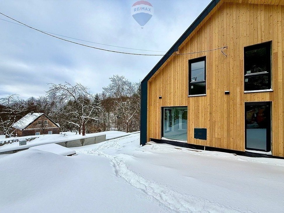 Nowoczesny dom w stylu „stodoła” w Straconce