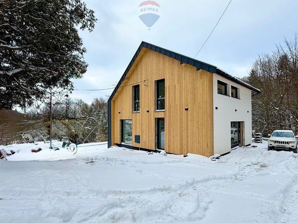 Nowoczesny dom w stylu „stodoła” w Straconce