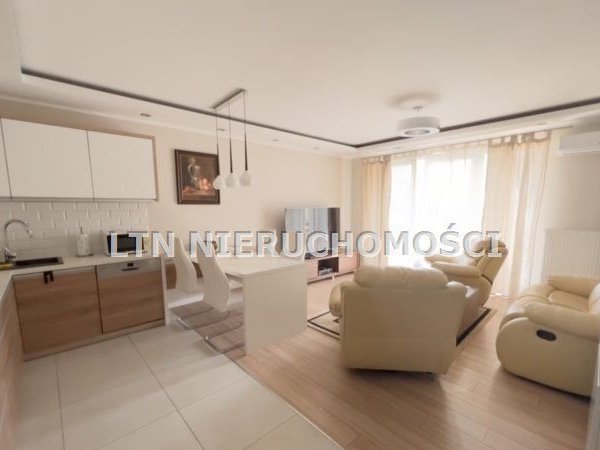 Mieszkanie, 67 m², Tychy