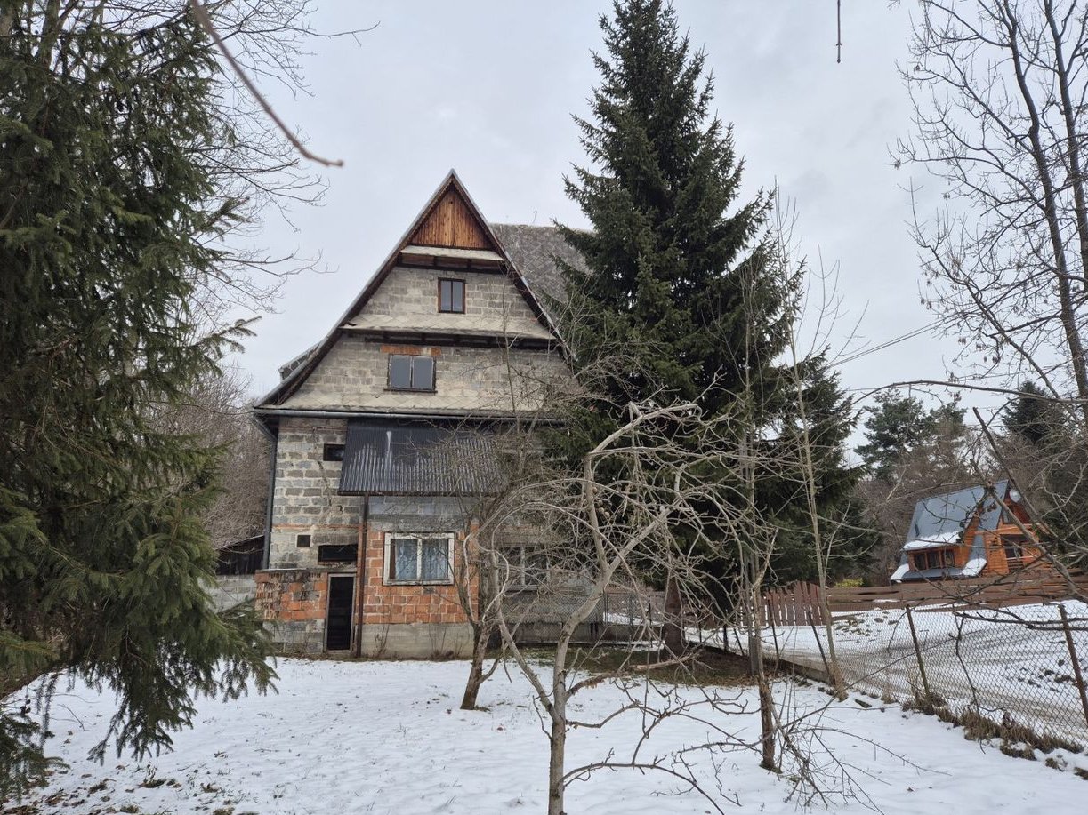 Duży dom + garaże 160 m² (stolarnia), działka 34,8 ar, Osielec